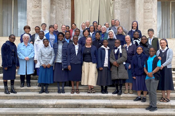 Être une femme consacrée, consciente et responsable…  L’avenir de l'Église