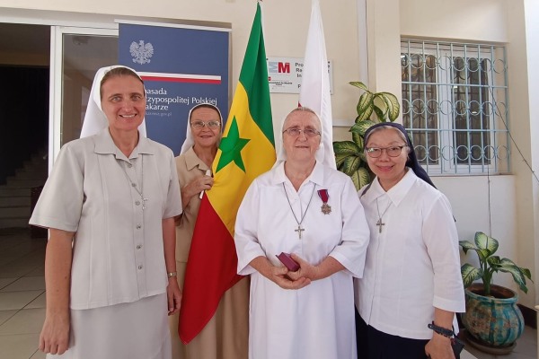 Bronze medal of merit for Sister Ksawera - Senegal