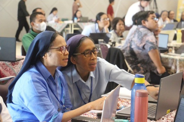 AI Workshop to Strengthen Digital Transformation of Ursuline Schools in Indonesia